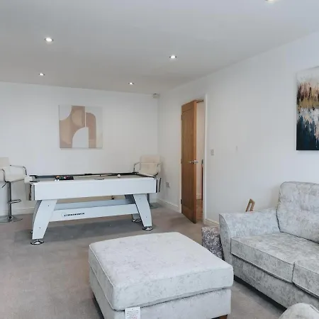 Cricketers View * Bradford